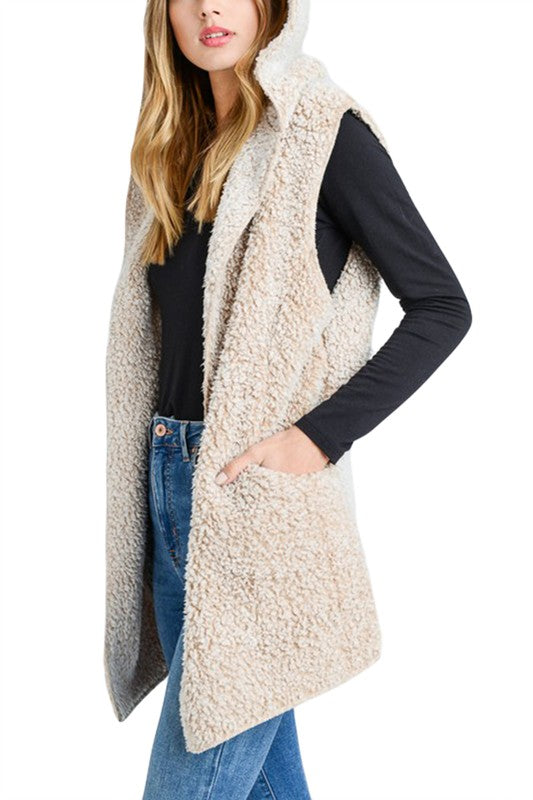 *FINAL SALE* Oatmeal Two-Tone Sherpa Vest with Pockets | S-L